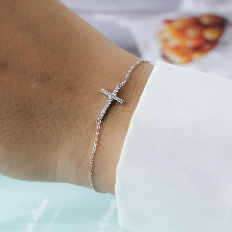 Bracelet Fin avec Croix