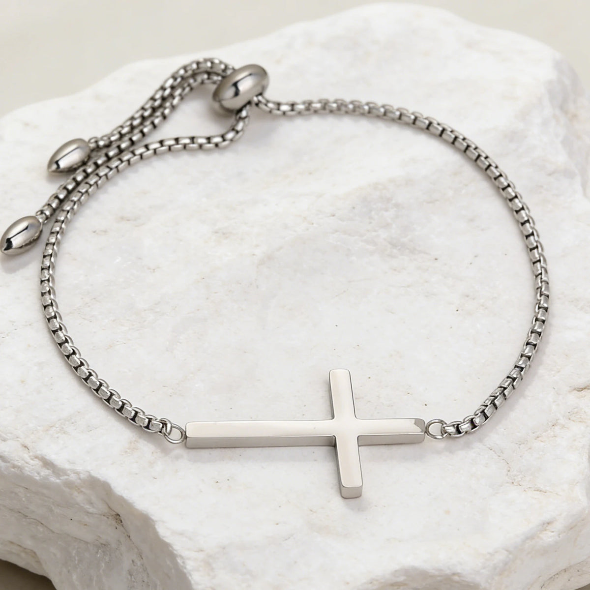 Bracelet avec Grosse Croix