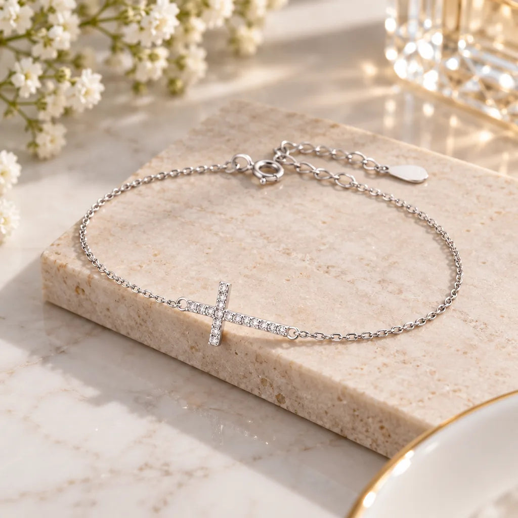 Bracelet Fin avec Croix