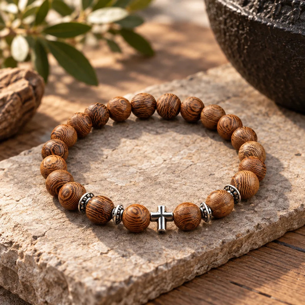 Bracelet en Bois avec une Croix Terra